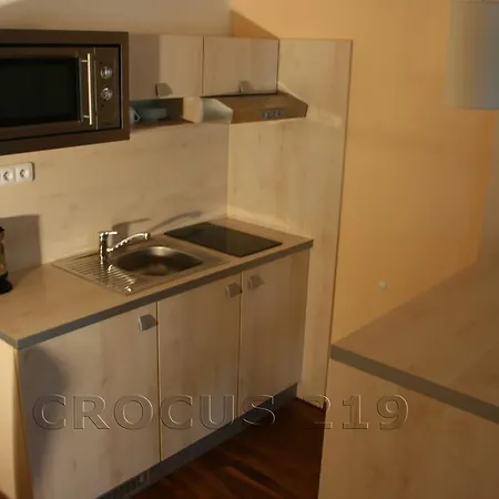 Apartment - Crocus 219